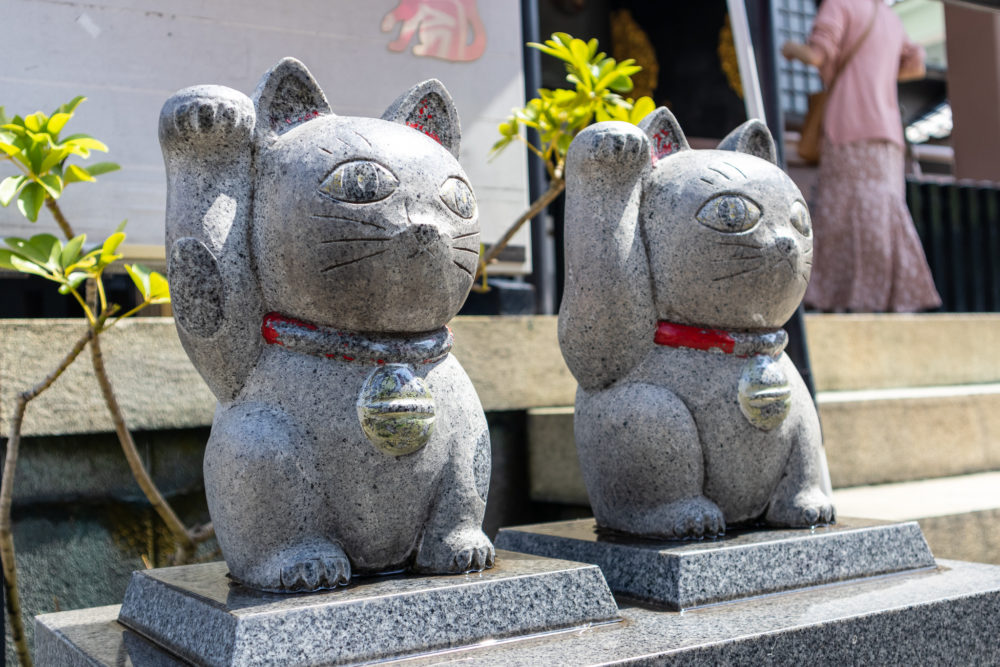 今戸神社の石なで猫（東京・台東区）