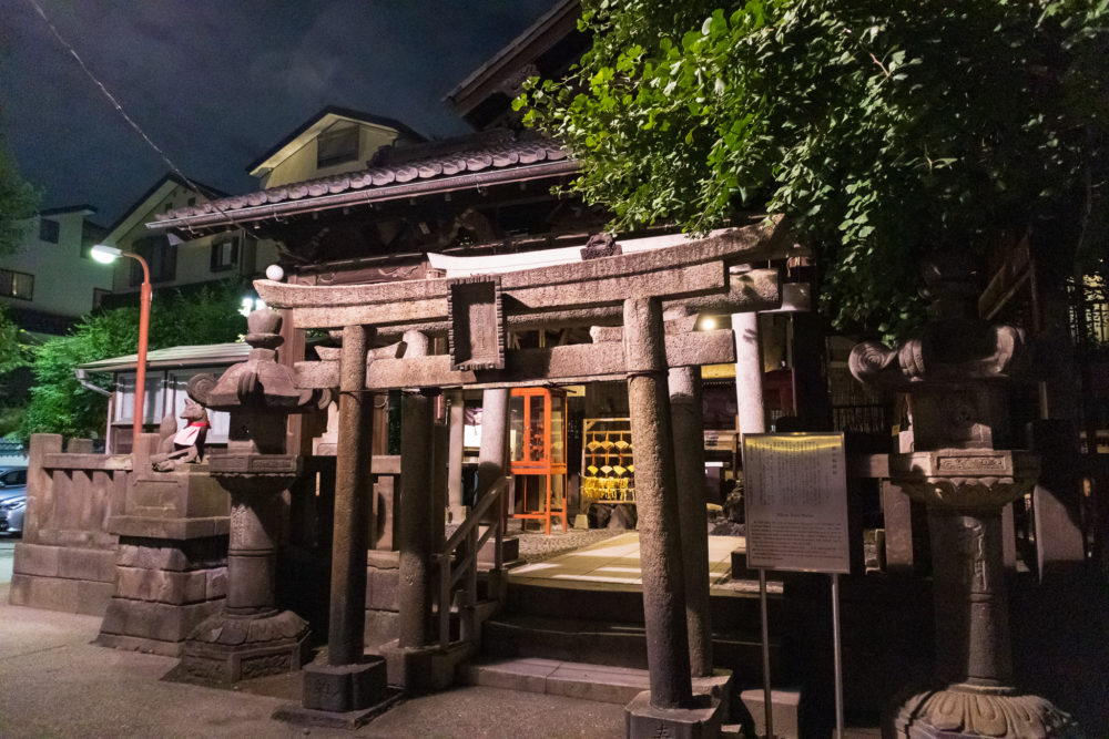 被官稲荷神社（東京・台東区）